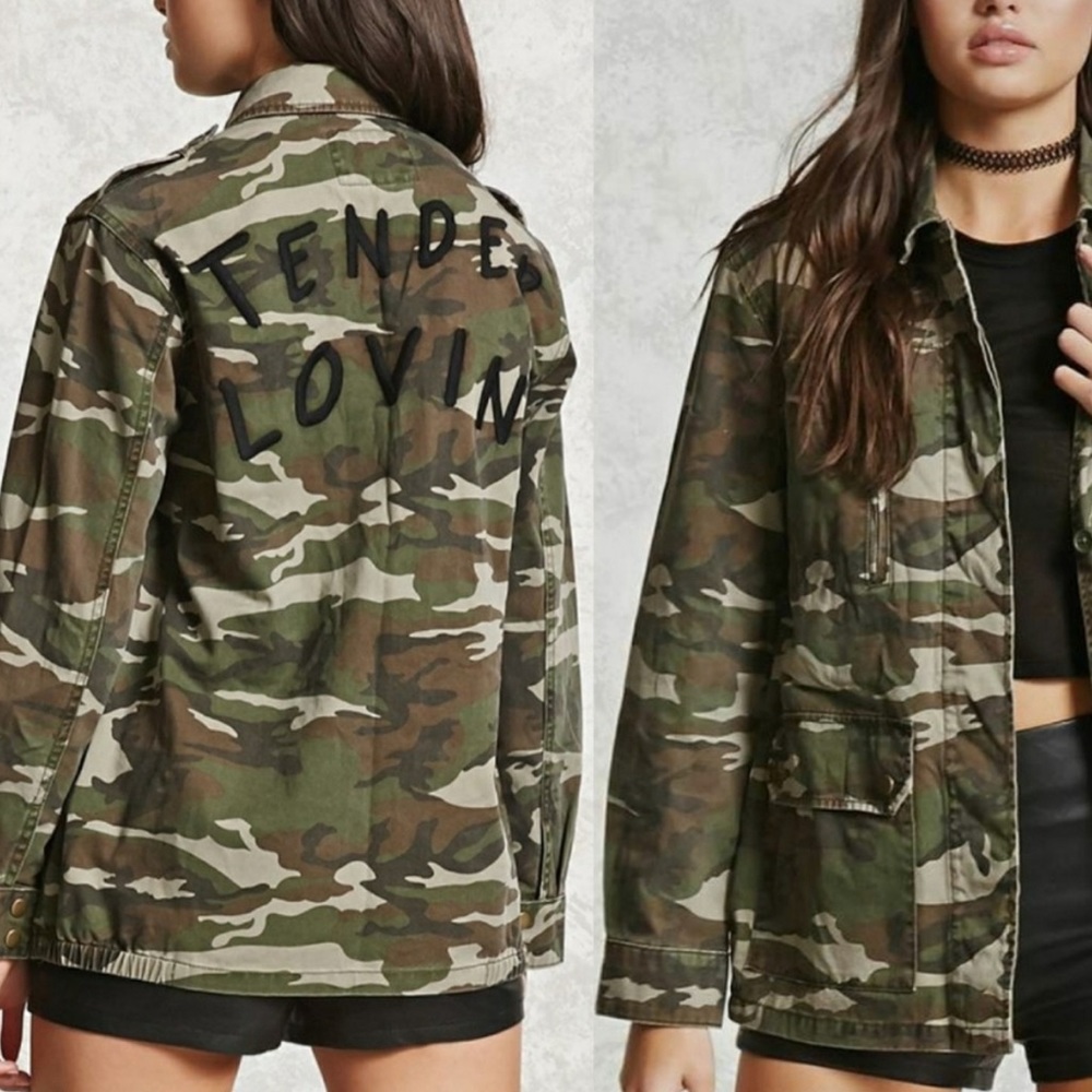 Forever 21 Utility “Tender Lovin” Camo Jacket Size Small